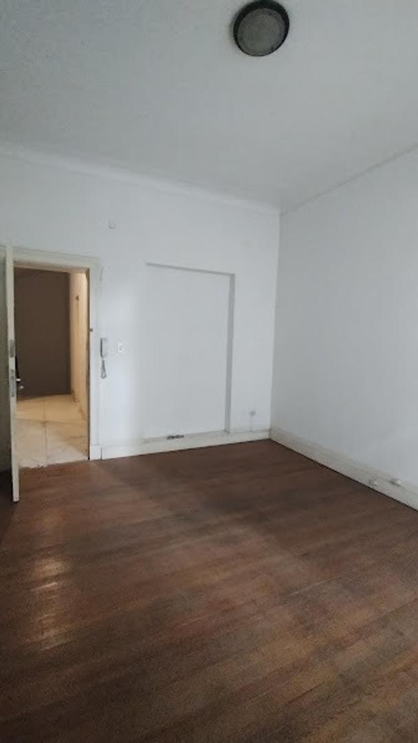 Av Gral Paz 108 , Piso 3