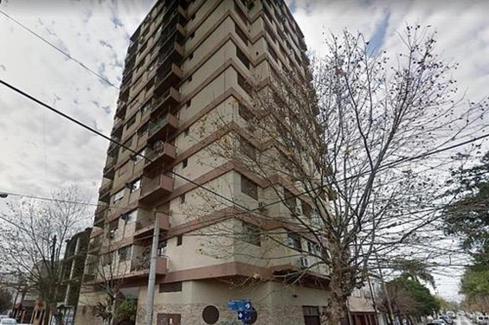 DEPARTAMENTO DE TRES AMBIENTES EN EXCELENTE UBICACION