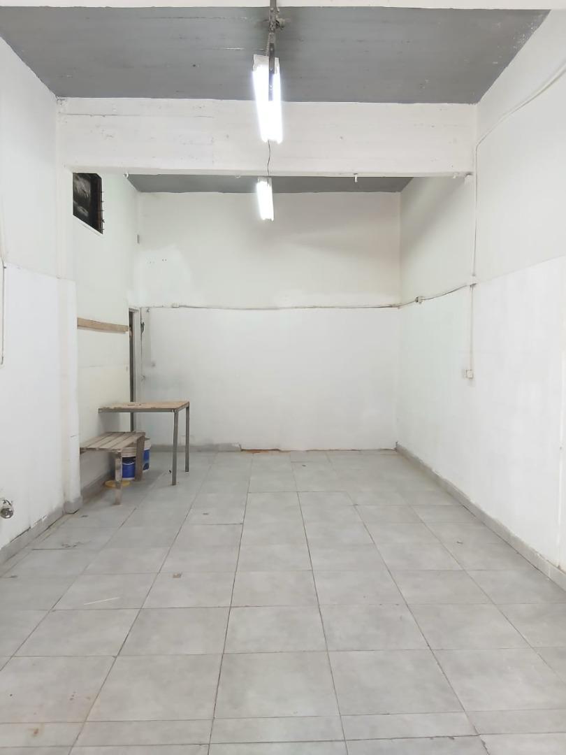 ALQUILER - Local 31 m2 - Villa Madero