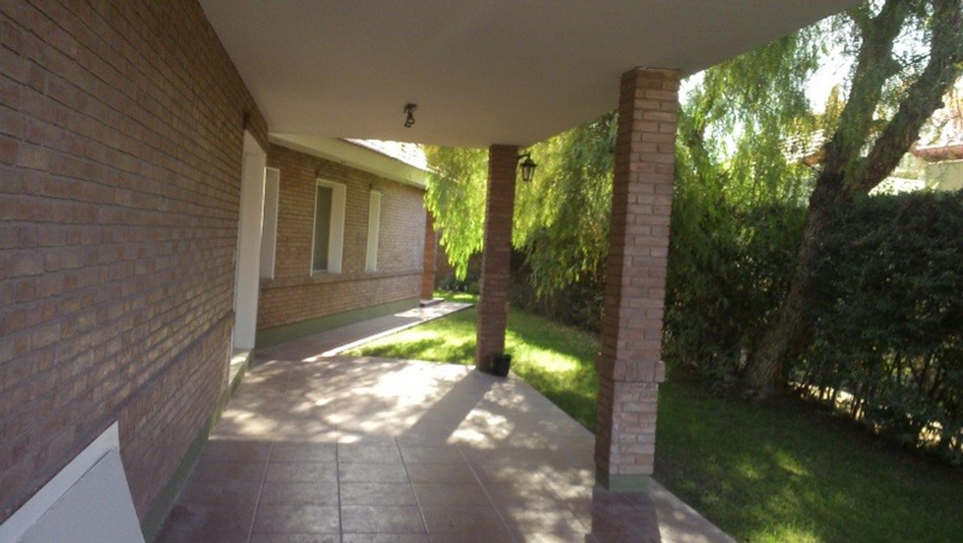 Club De Campo Mendoza