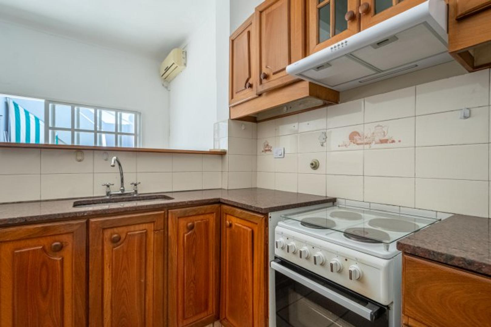 Depto Tipo Casa en Alquiler 45 años