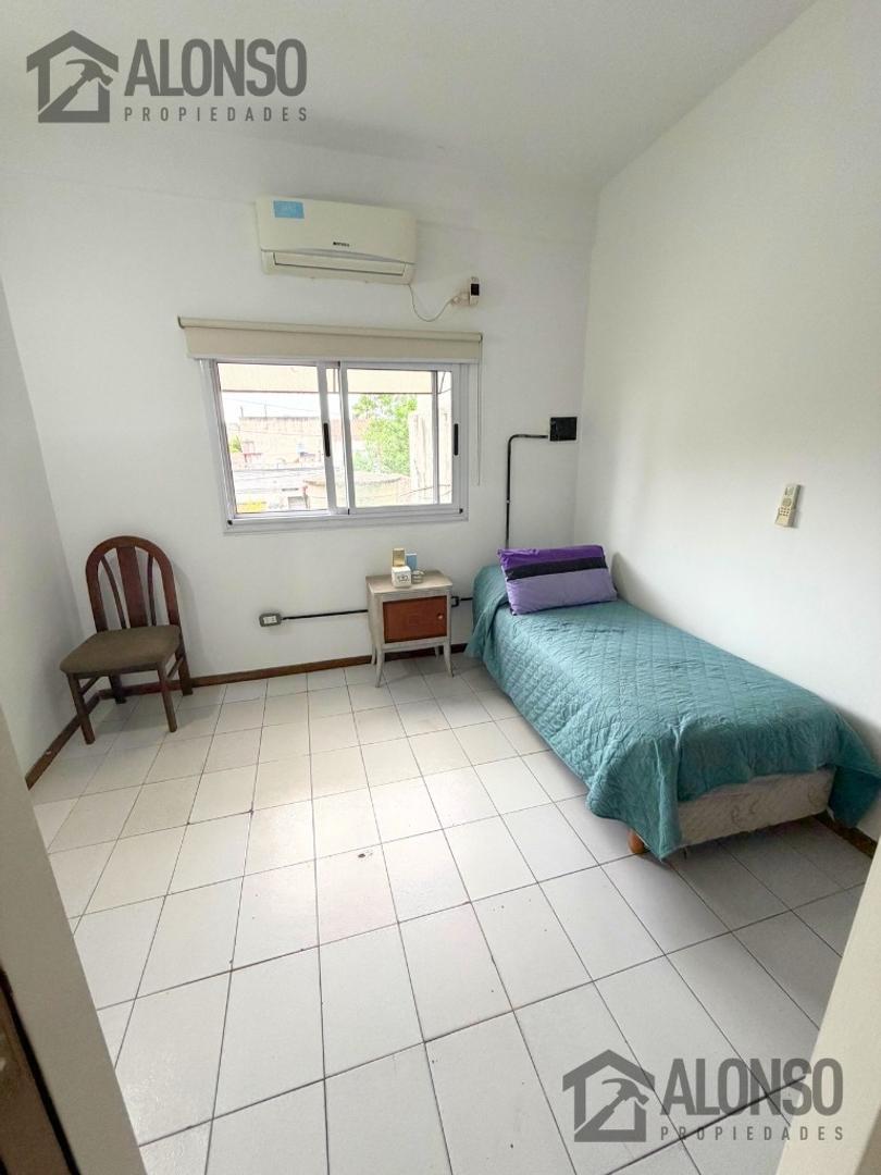 Depto Tipo Casa 2 ambientes con 1 baño