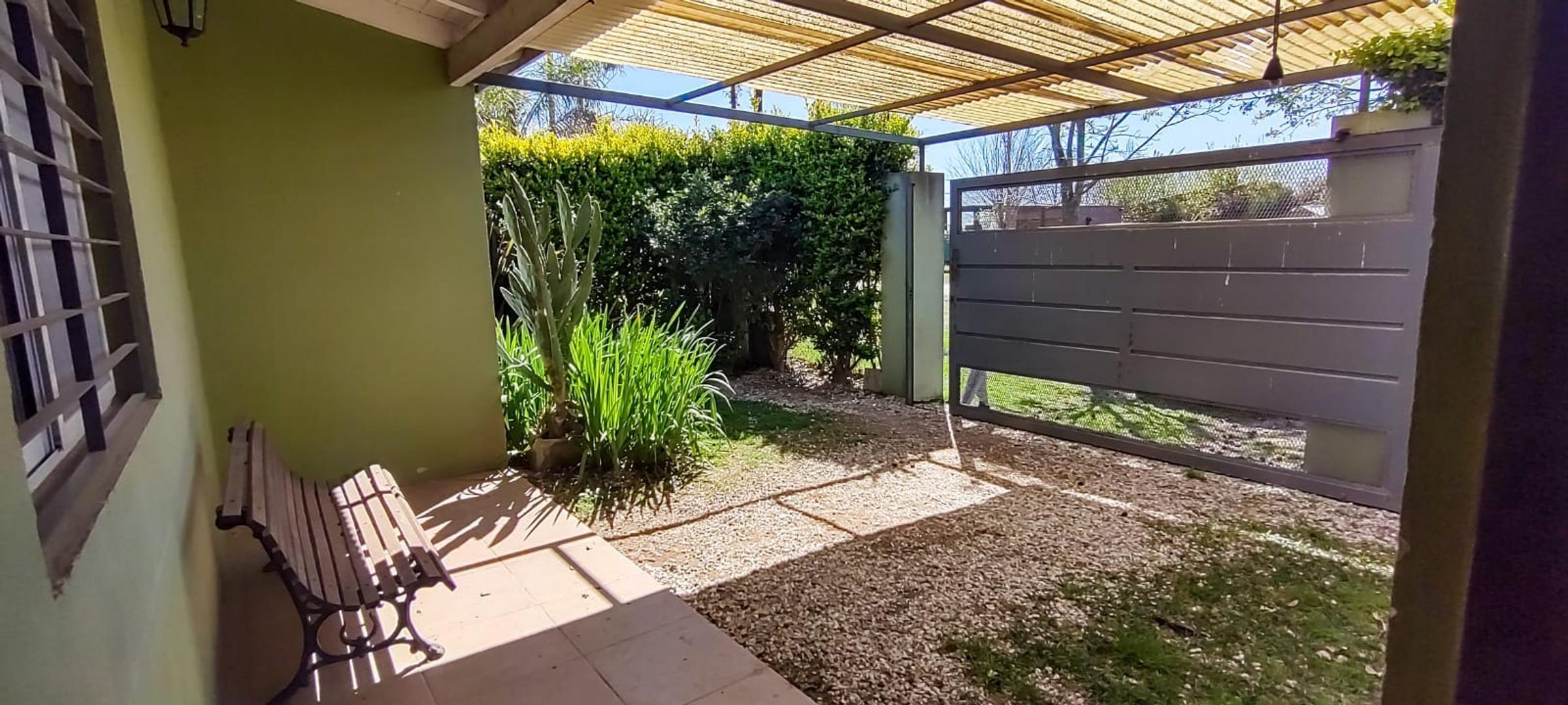 Casa en Venta con 1 cochera