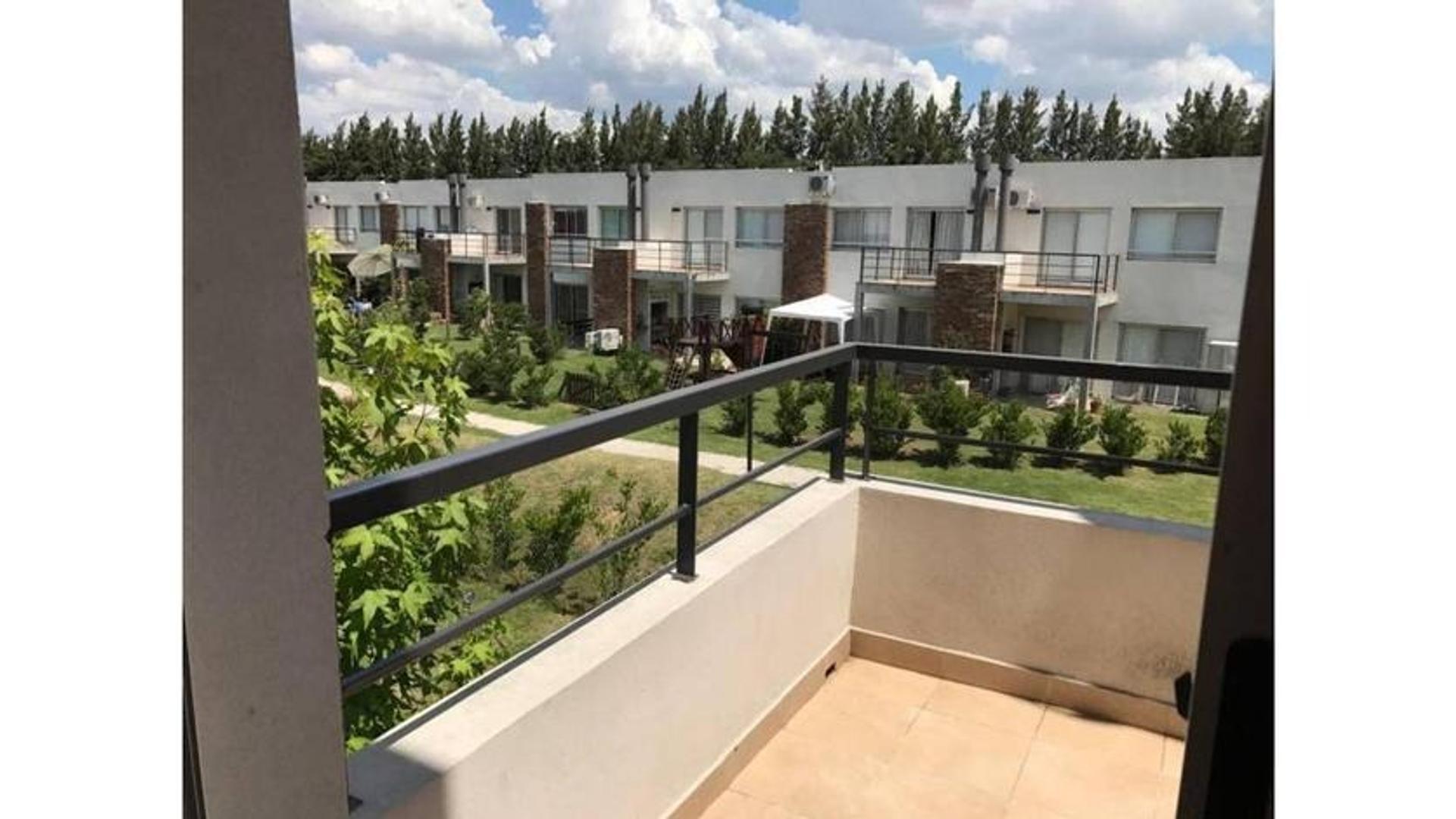 Departamento en Alquiler con 1 cocheras