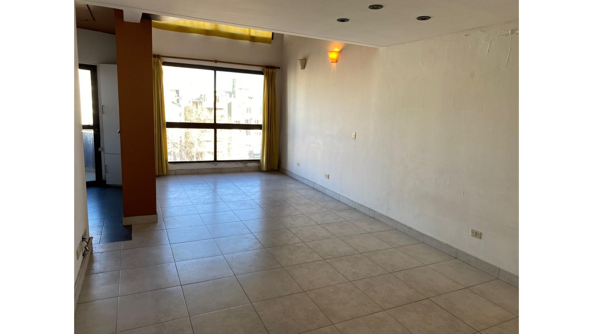 2 Amb. Tipo Duplex - A. del Valle 200 - Lanús Oeste.