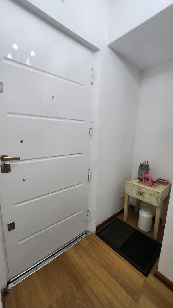 Chacabuco 80 , Piso 1