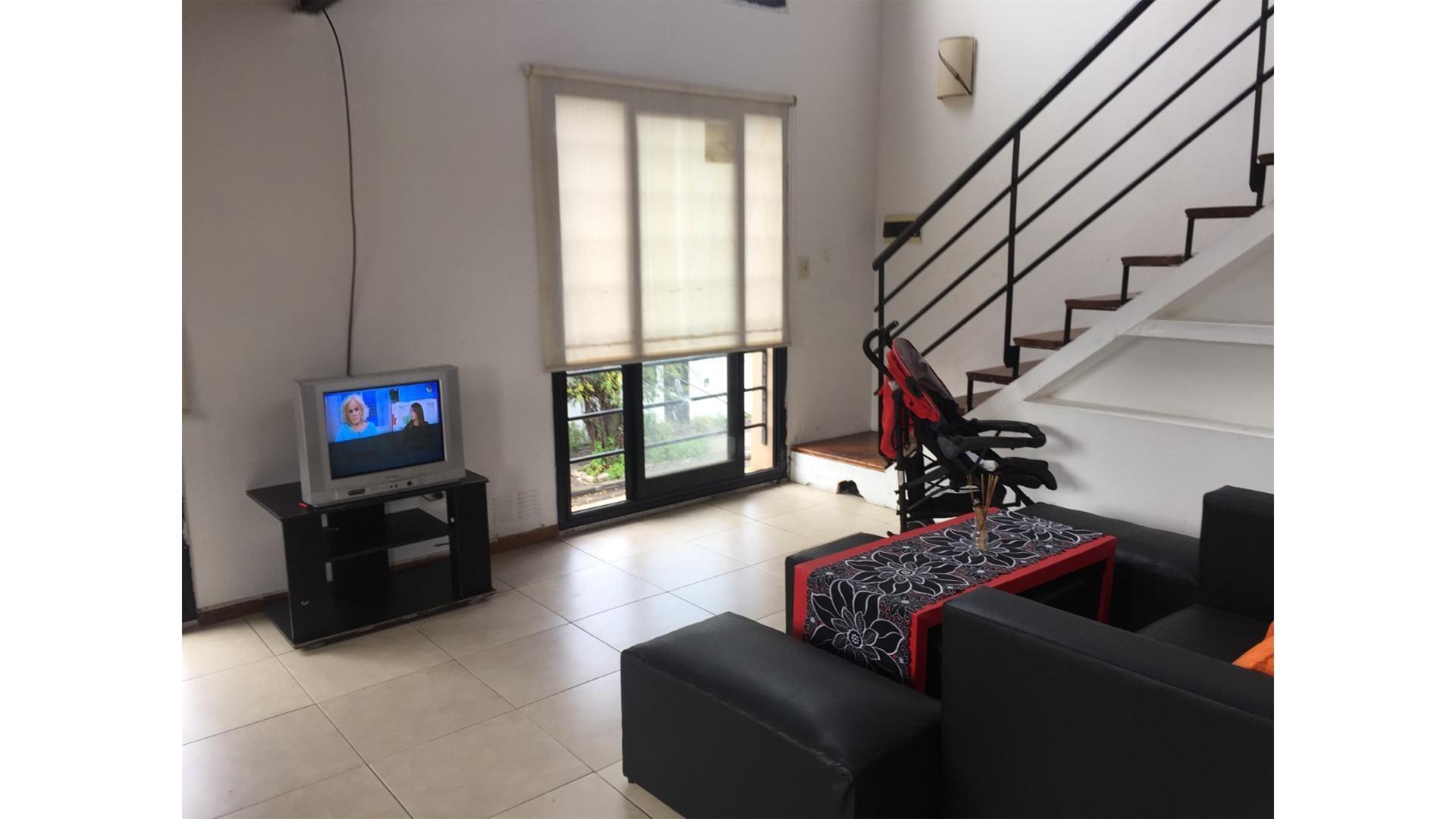 Laprida 328 , Piso 1