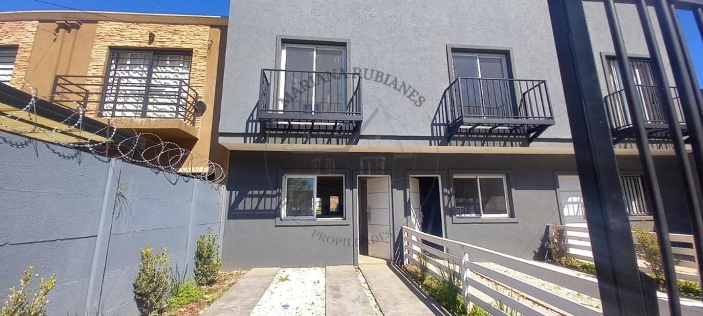 Duplex En Venta Con Renta En Escobar Centro