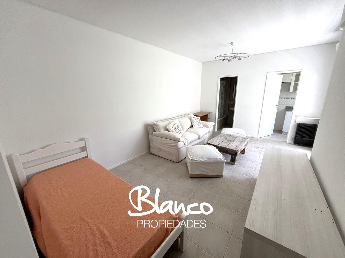 CASTILLO AL 412 - VILLA CRESPO -