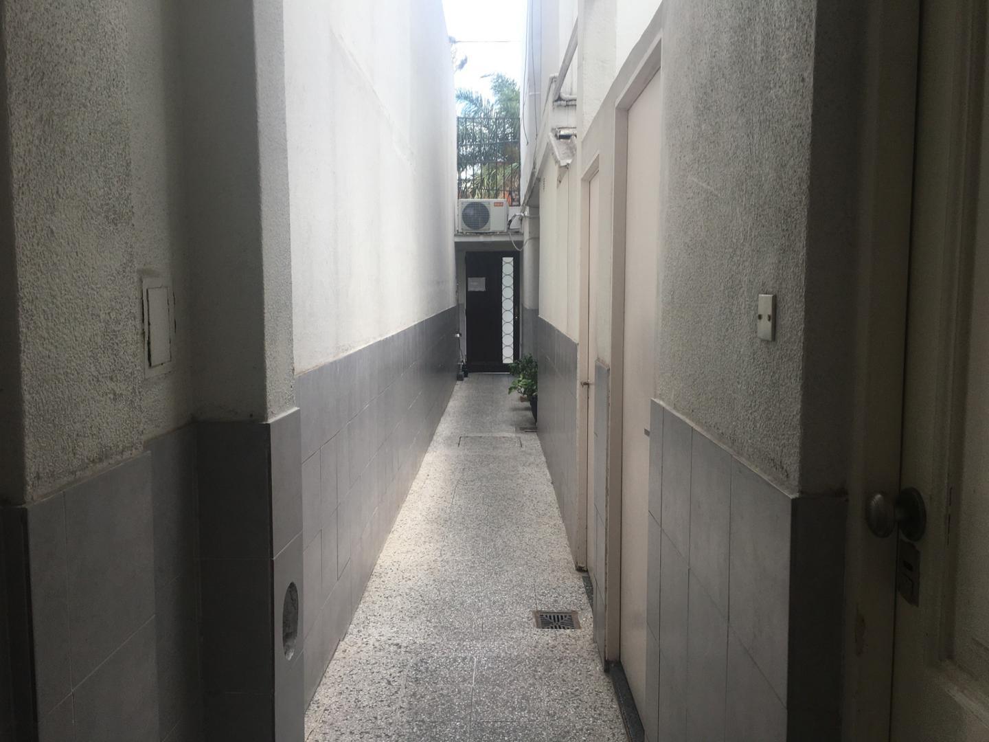 Santo Tome 4800 , Piso 1