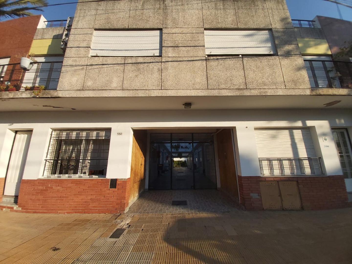 Gelly Y Obes 556 , Piso 1