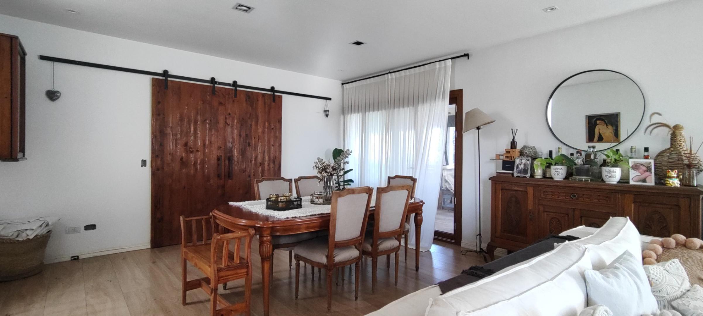 Casa 4 ambientes con 3 baños