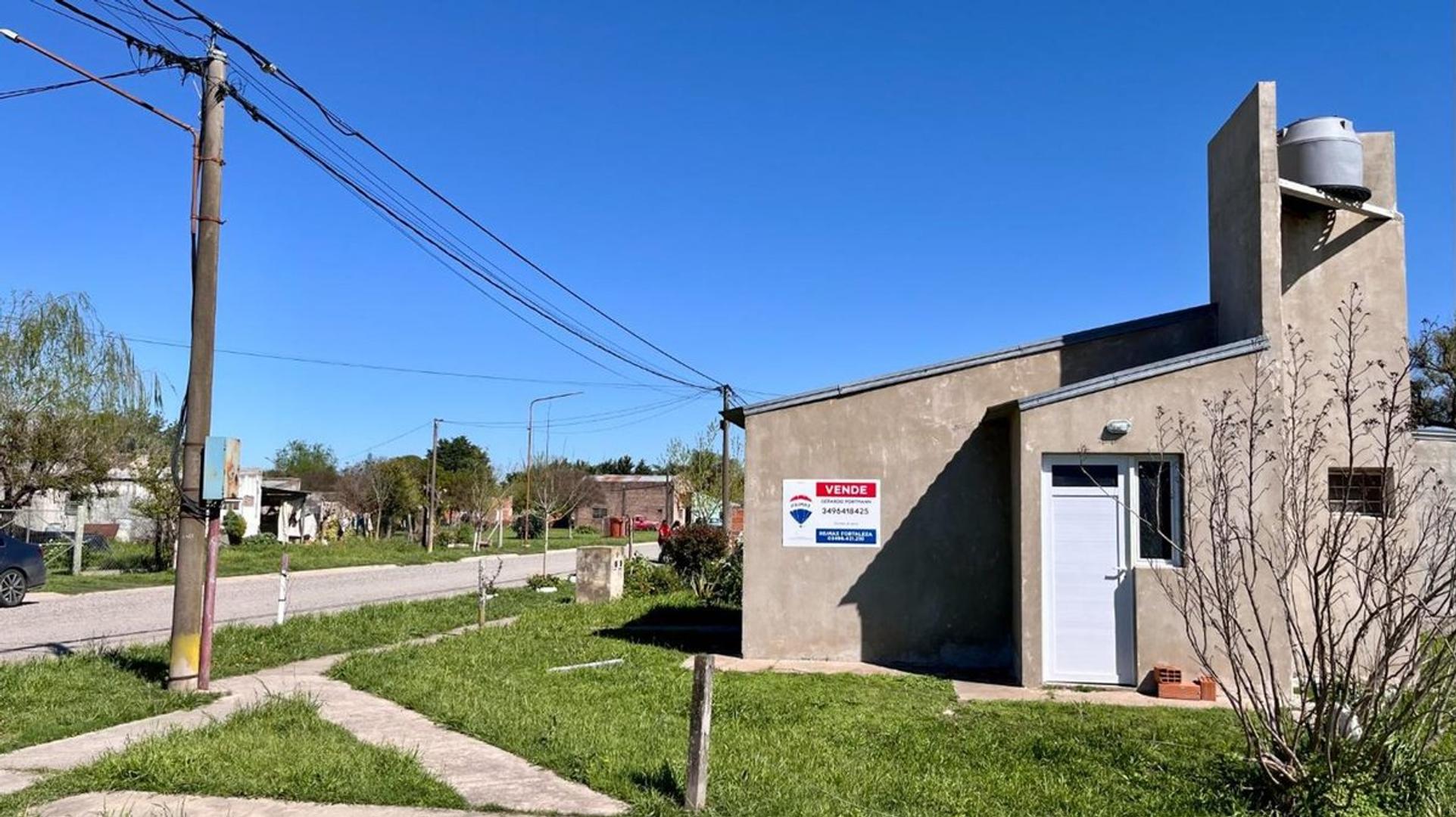 VENTA CASA un dormitorio - San Carlos Norte.-