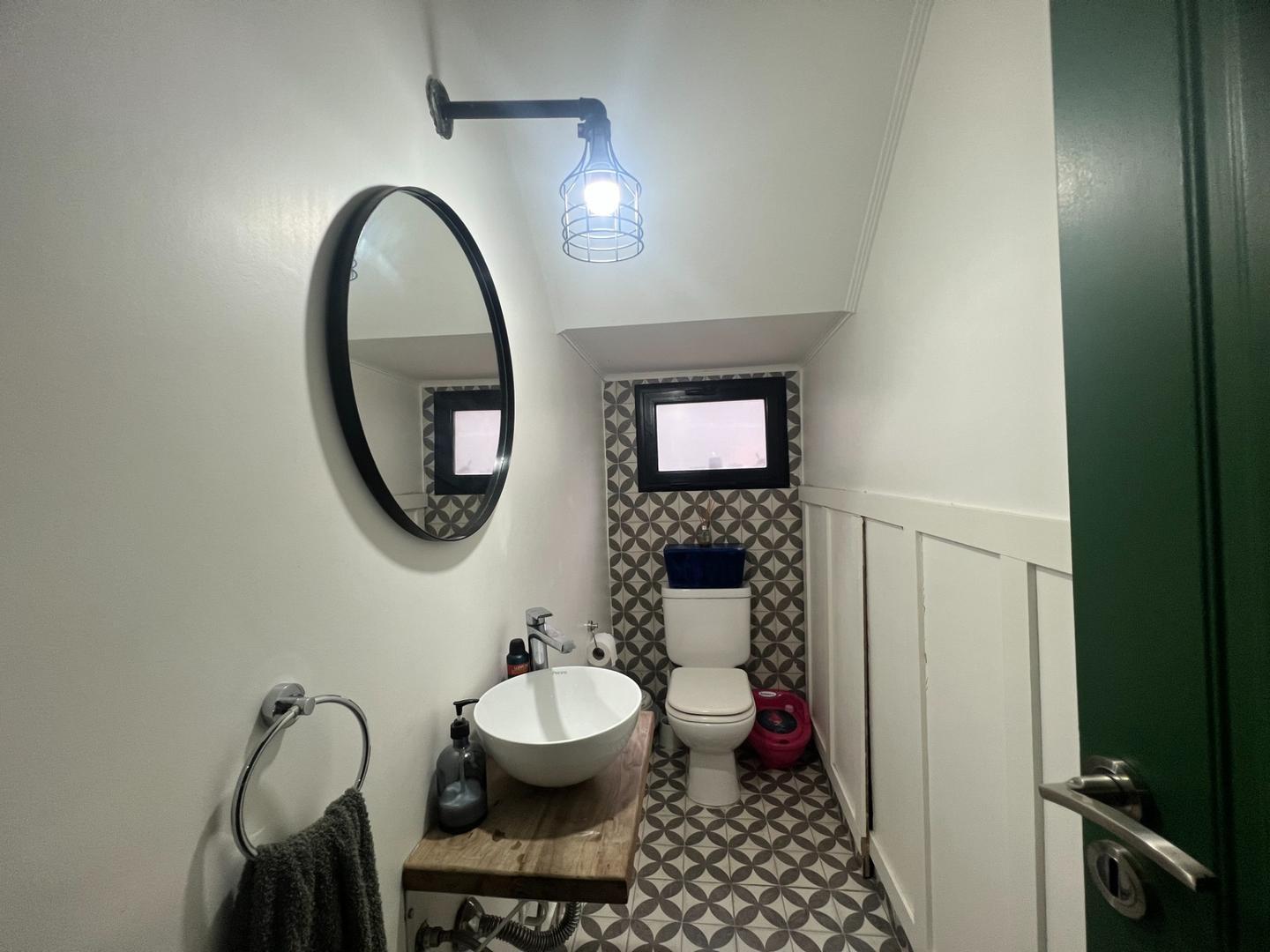 Casa 4 ambientes con 3 baños