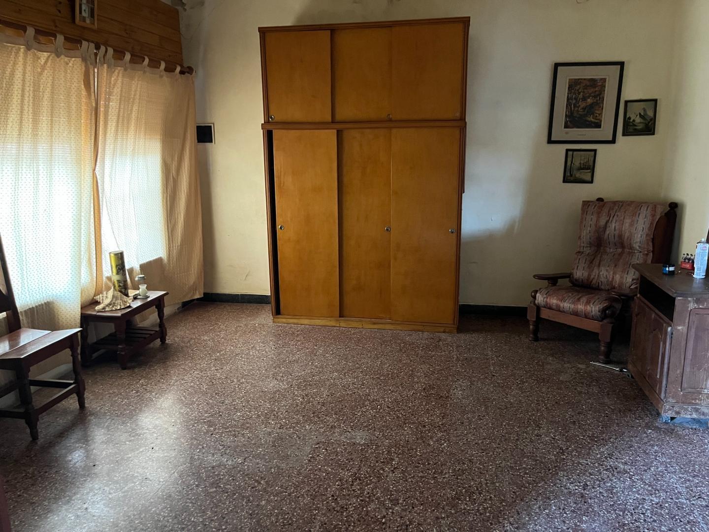 Esteban De Luca 5489