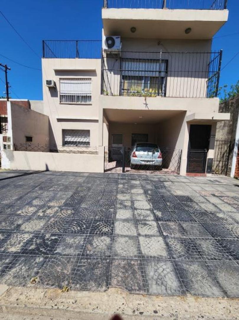 CASA PH AL FRENTE CORDERO 5700 WILDE