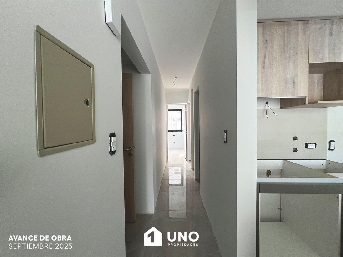 Zeballos y Alem - Dpto de 2 Dormitorios Externo. Posibilidad cochera.