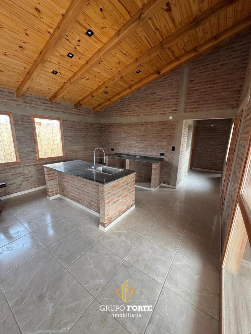 Casa en Venta con 1 cochera