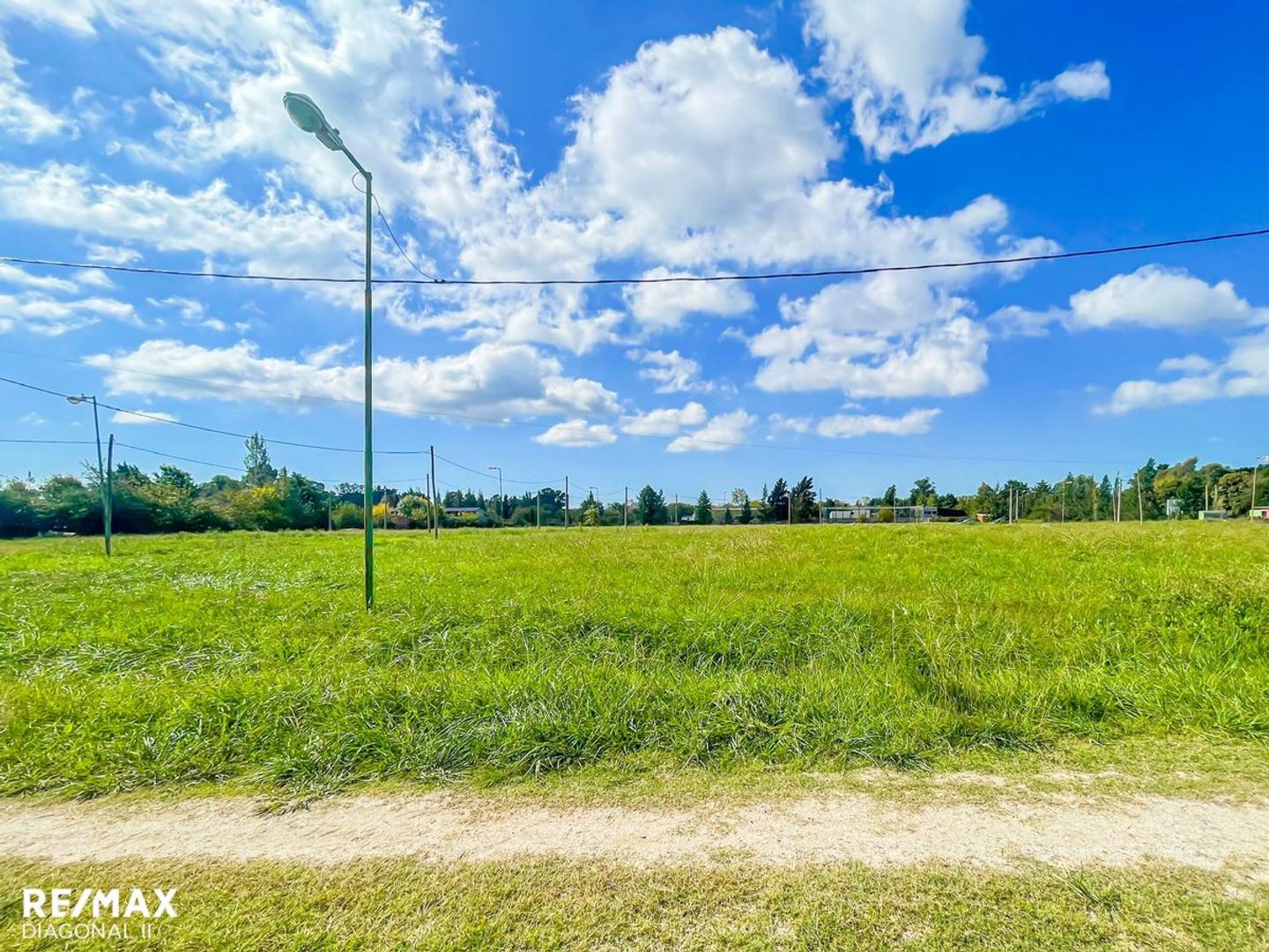 Calle 409 entre 139 y 141 3800