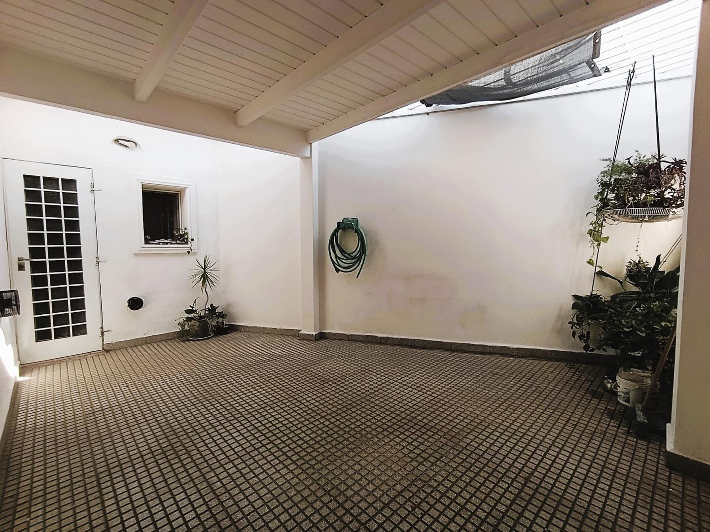 Hermosa CASA Amoblada en Alquiler Temporario con Cochera