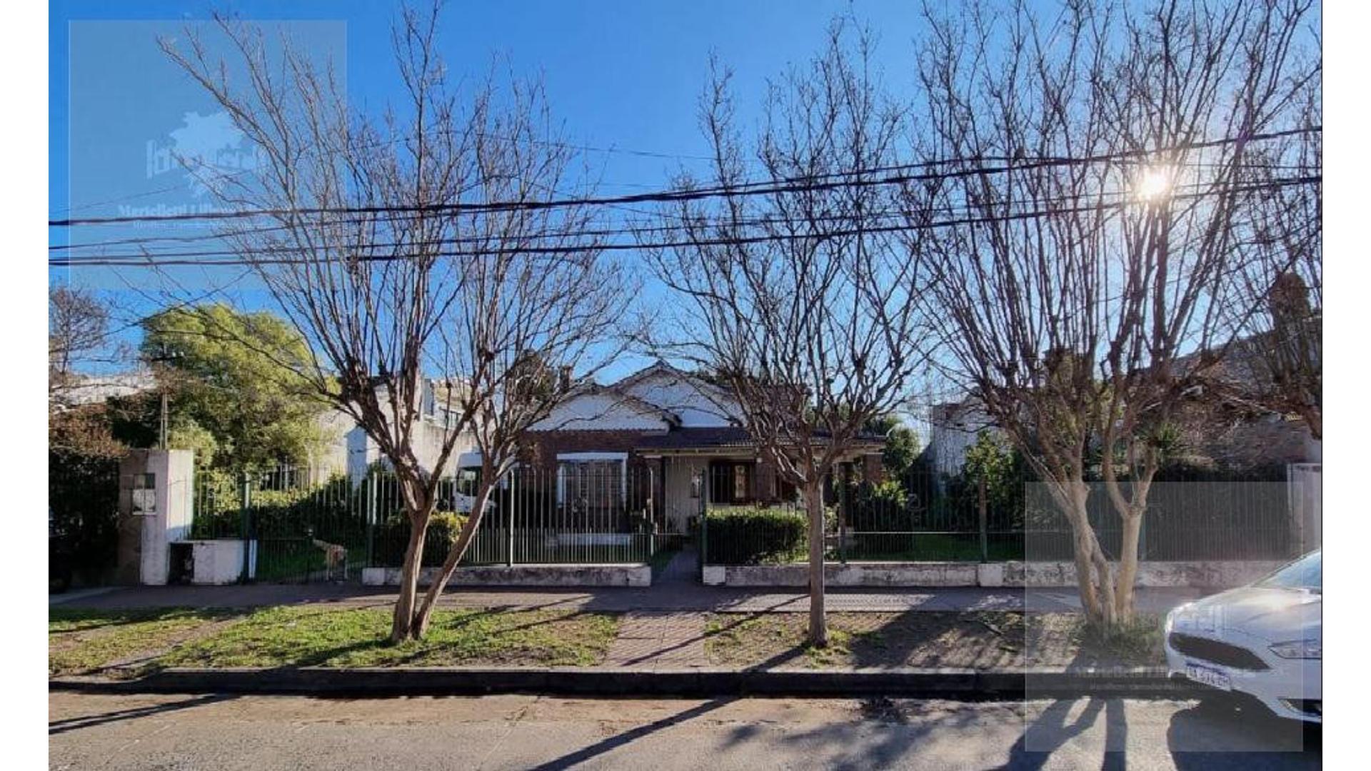 Casa en Venta con 1 cochera