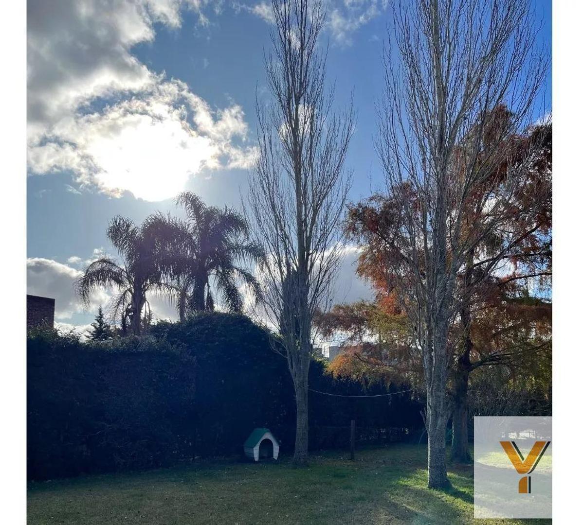 Casa en venta - 3 Dormitorios 1 Baño - 300Mts2 - Ituzaingó