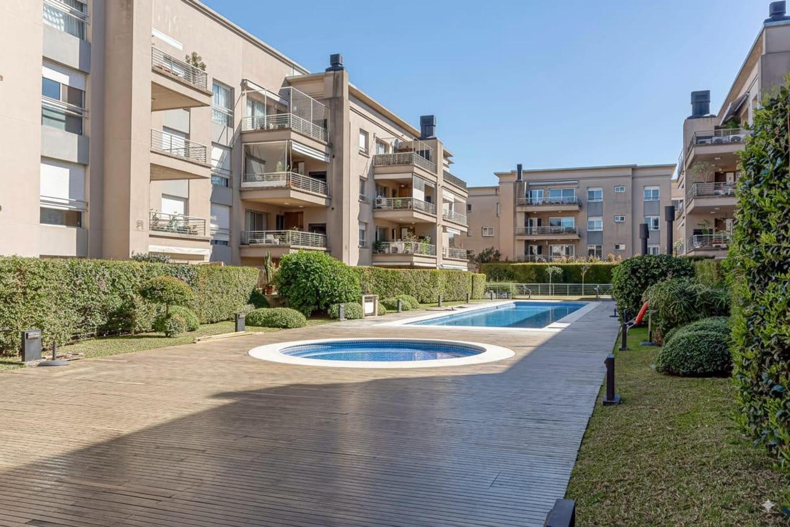 Venta | Departamento de 3 ambientes con cochera | Jardines de San Isidro III, San Isidro