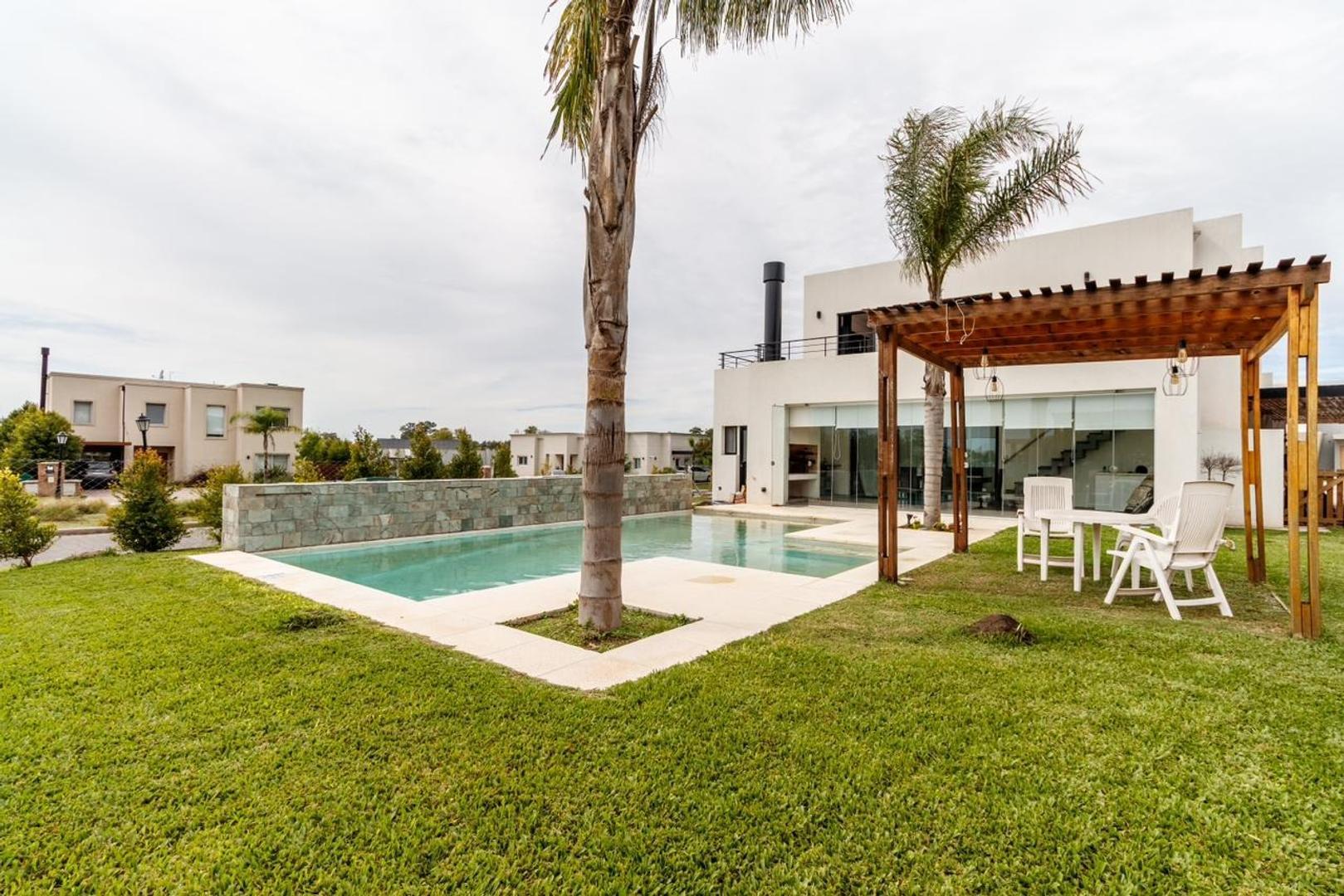 ALQUILER CASA CON PILETA EN SANTA ELENA PILAR DEL ESTE