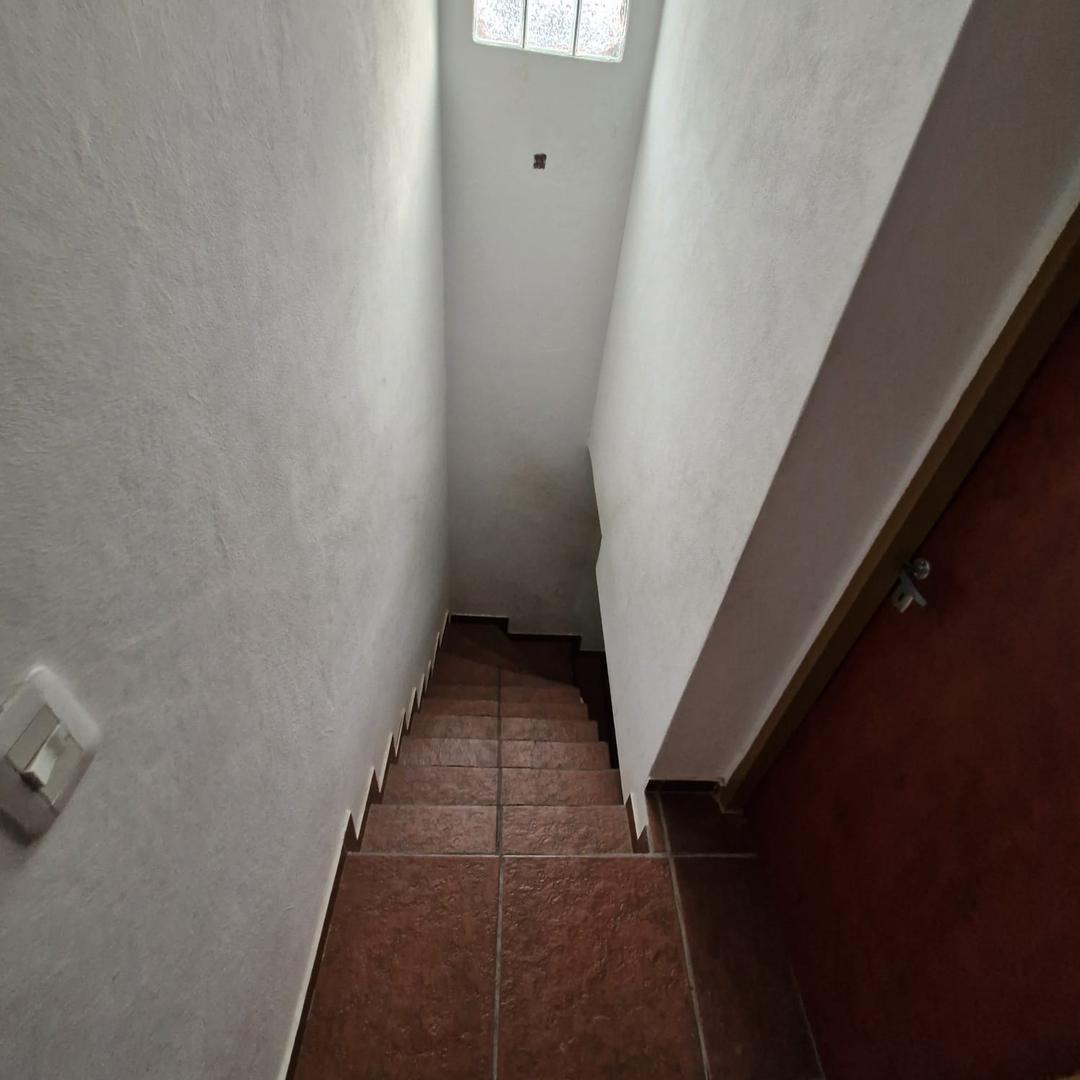 Casa en Venta con 4 cocheras