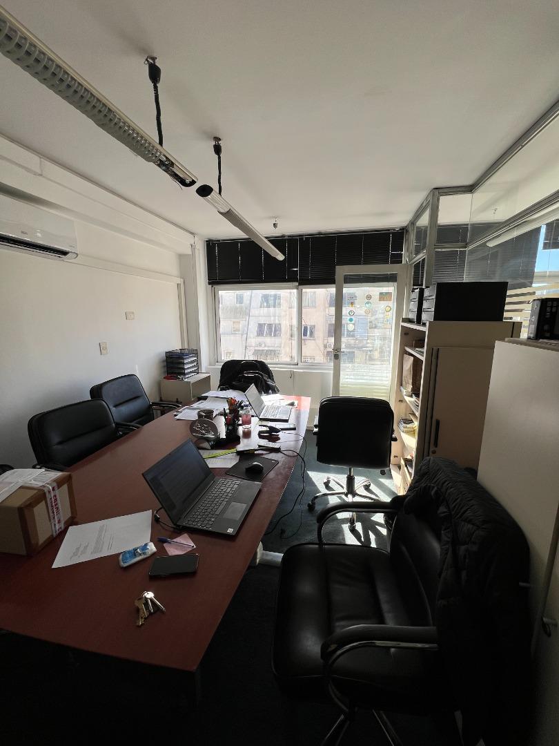 Av. Corrientes 500, Piso 12