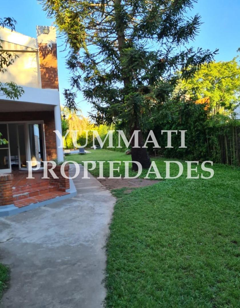 Casa 5 ambientes con 3 baños