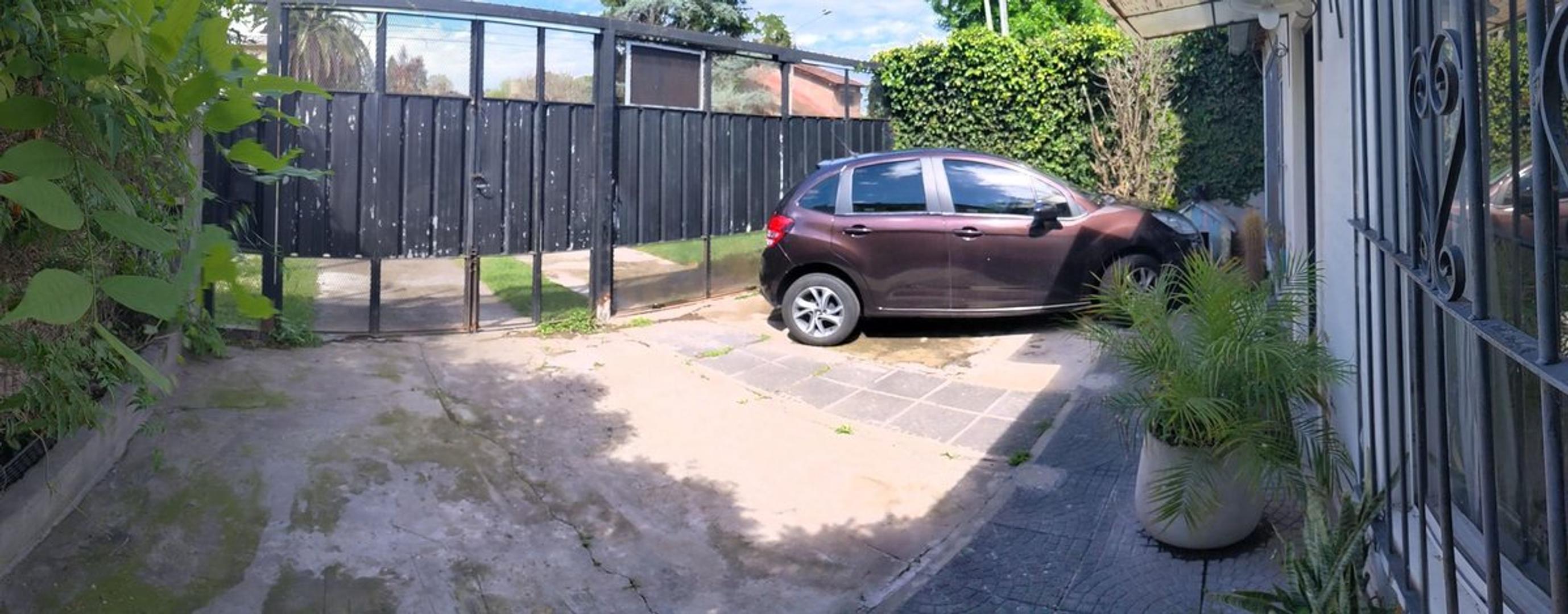 Casa 3 ambientes con 1 baño