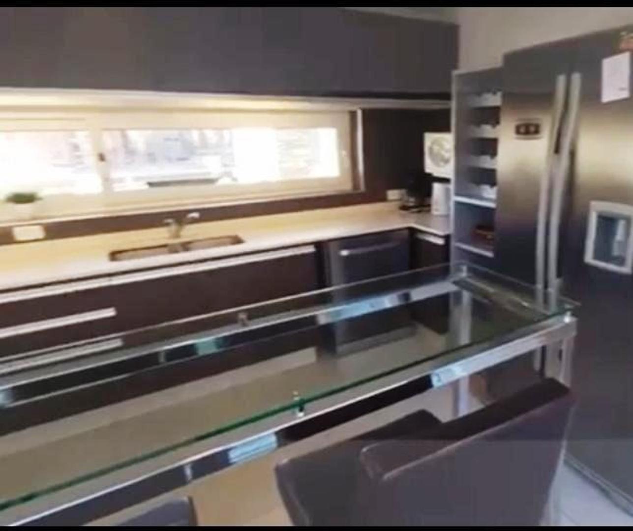 Casa en Alquiler de 6 dormitorios