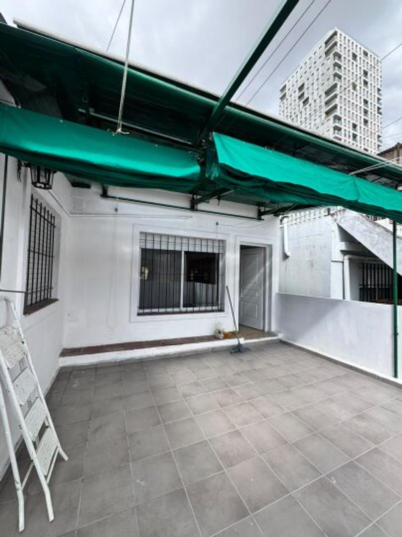 Depto Tipo Casa en Alquiler de 3 ambientes