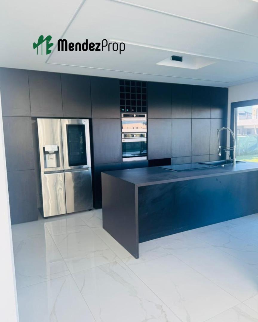 Casa 4 ambientes con 4 baños