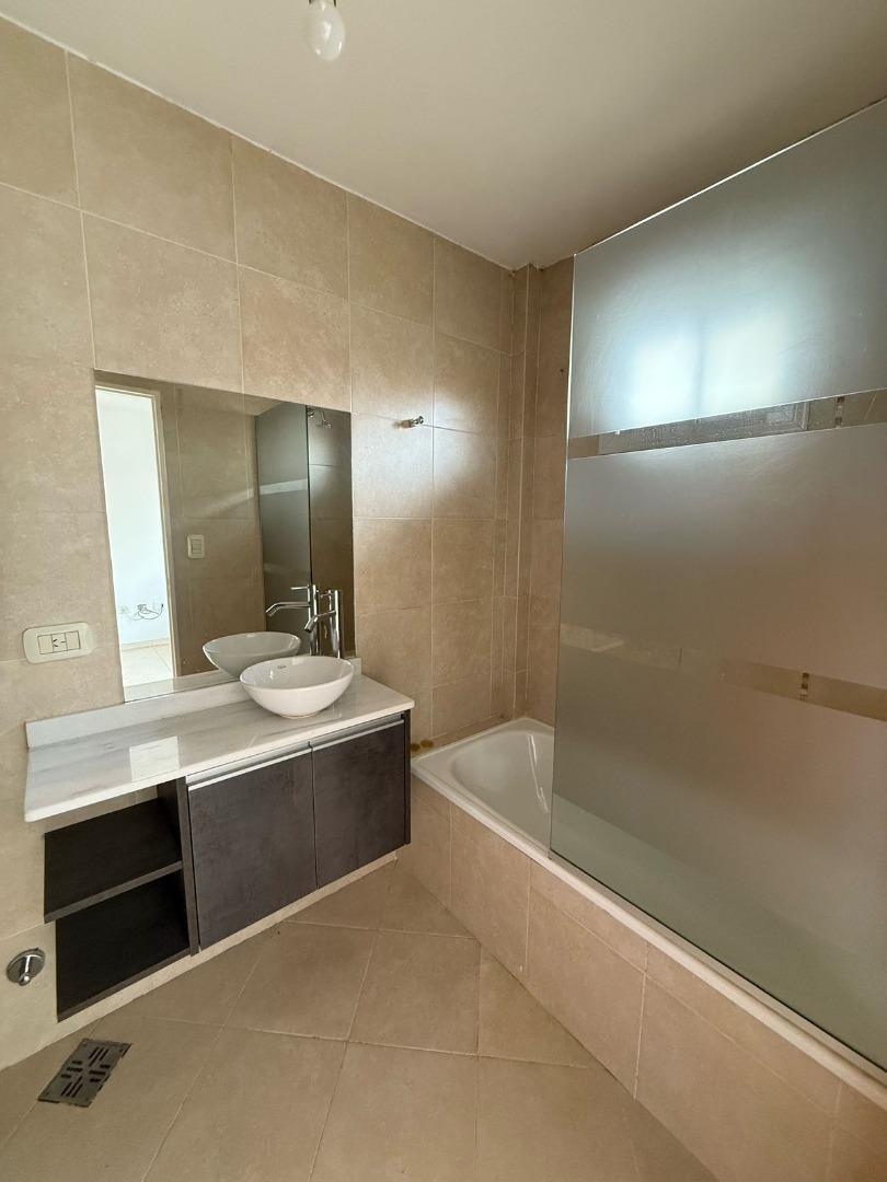 Depto Tipo Casa 2 ambientes con 1 baño