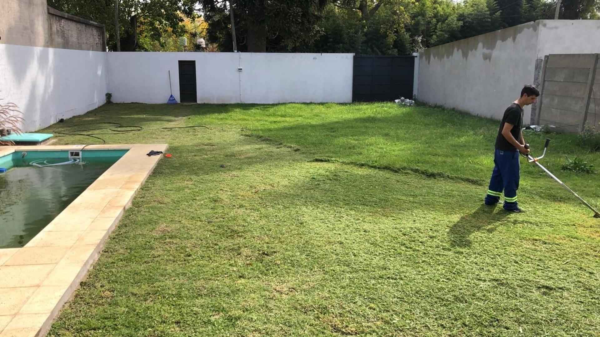 Casa 2 ambientes con 1 baño