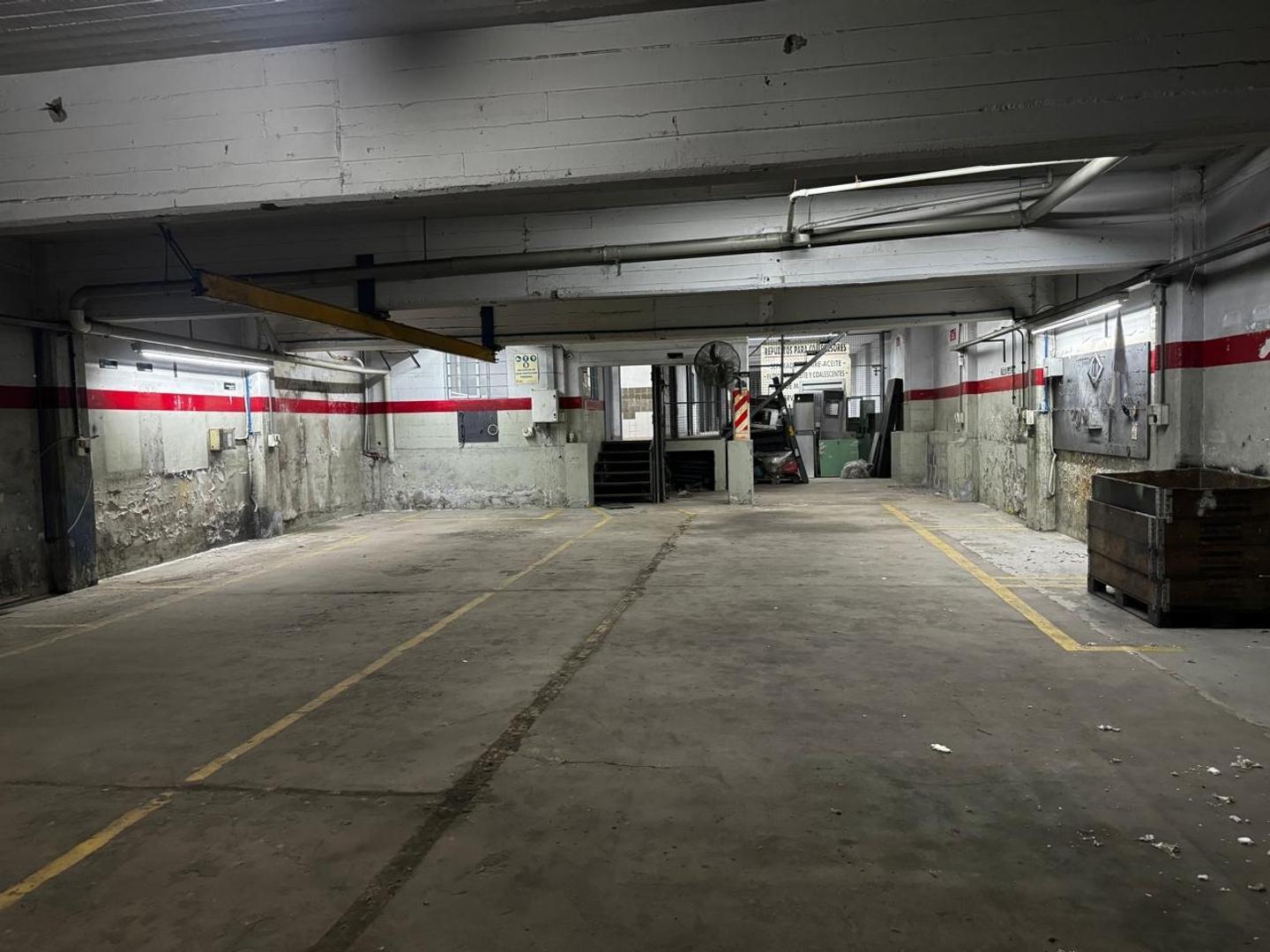 Galpón salida a dos calles 780mts2cubiertos - Haedo