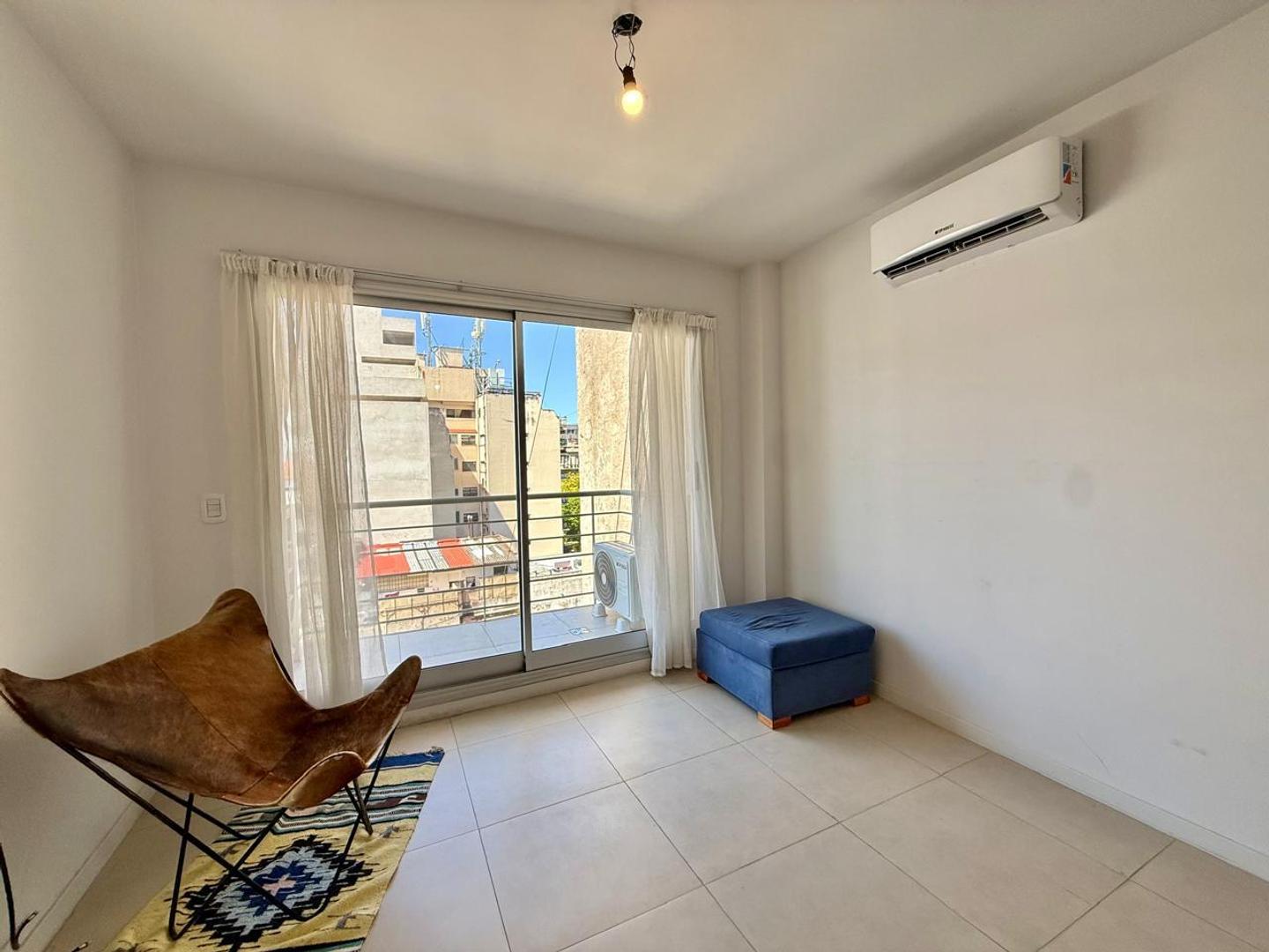 Departamento en Alquiler en Almagro, $ 800.000