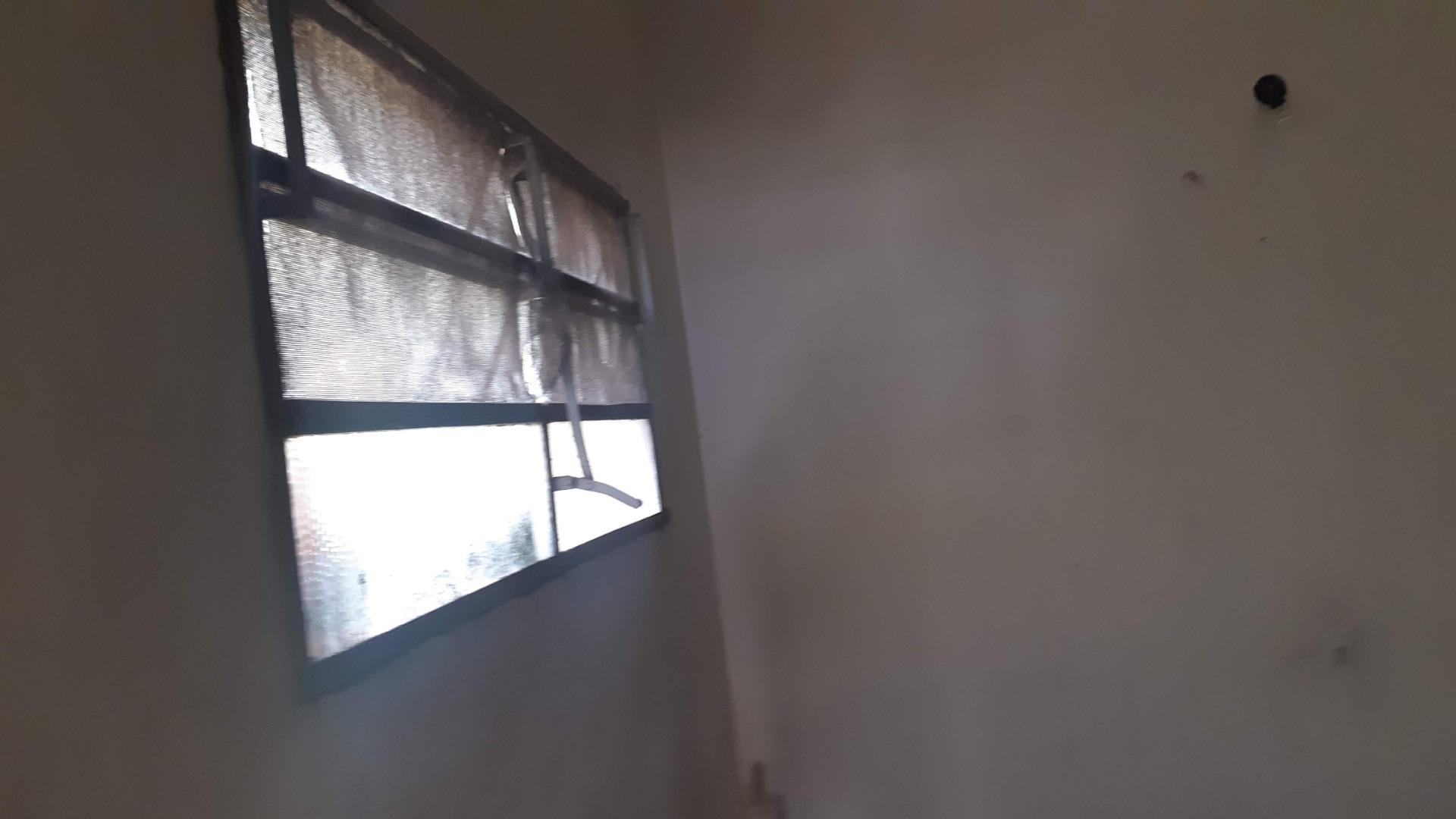 LOCAL MUY BUENA UBICACION