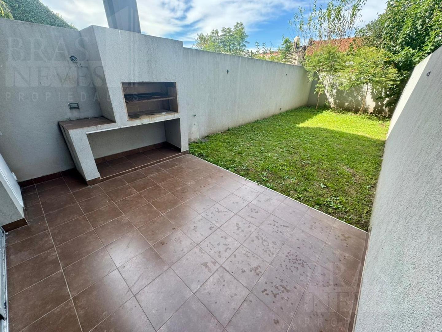 Depto Tipo Casa en Venta de 4 ambientes