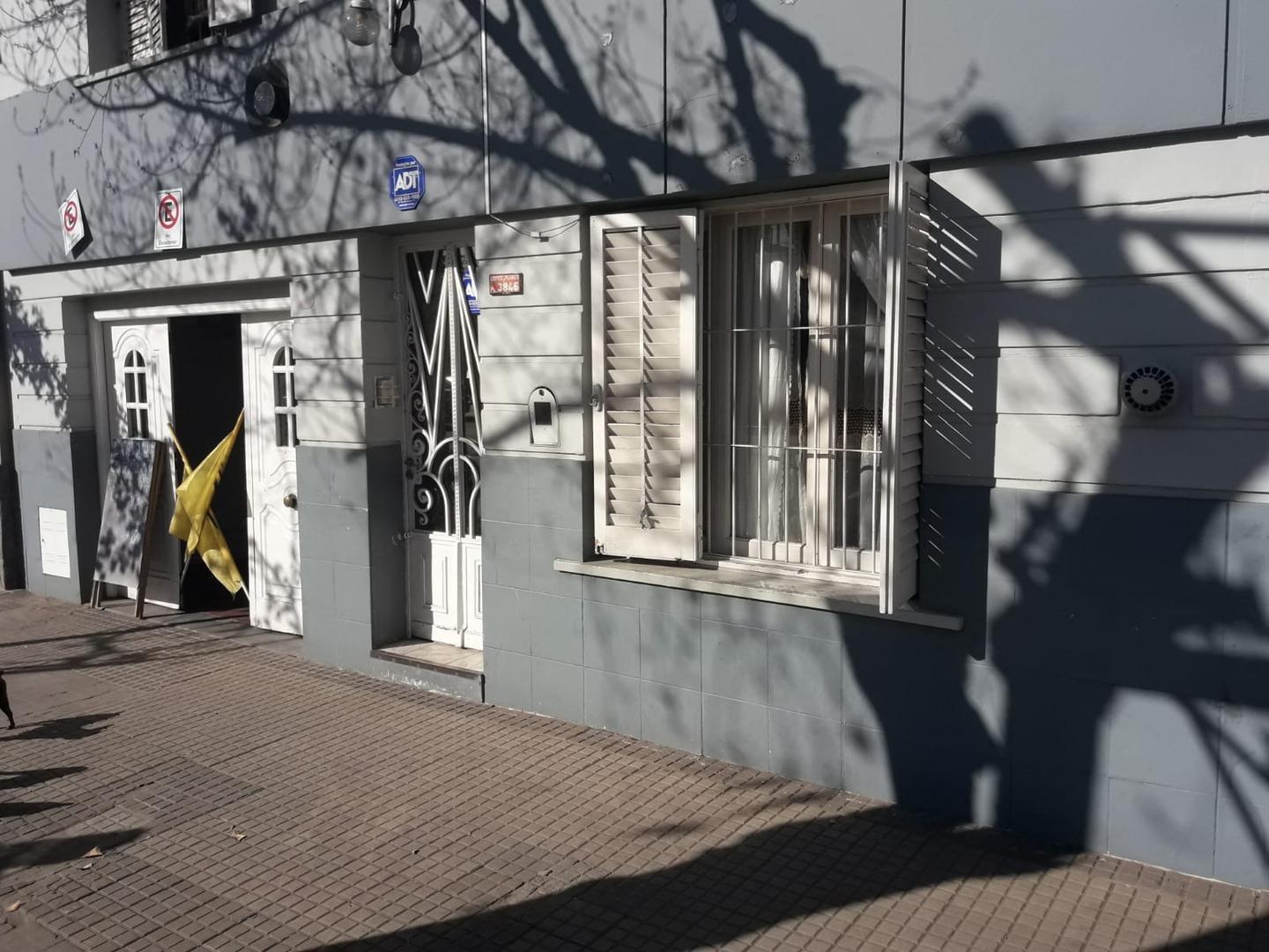 CASA EN VENTA  AV LOPEZ Y PLANES 3800- SANTA FE