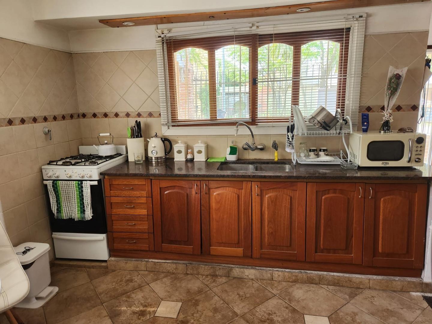 Casa en Venta con 5 cocheras