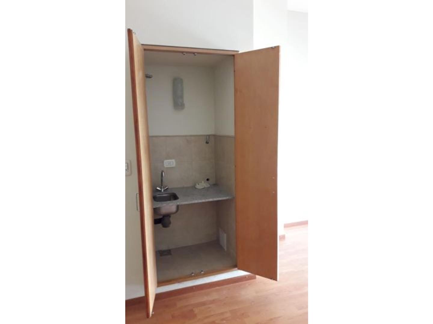 Entre Rios 893 , Piso 1