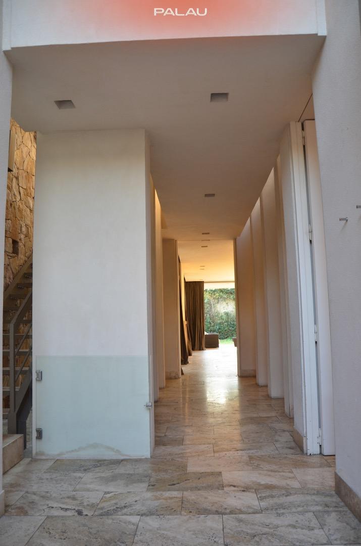 Casa 5 ambientes con 5 baños