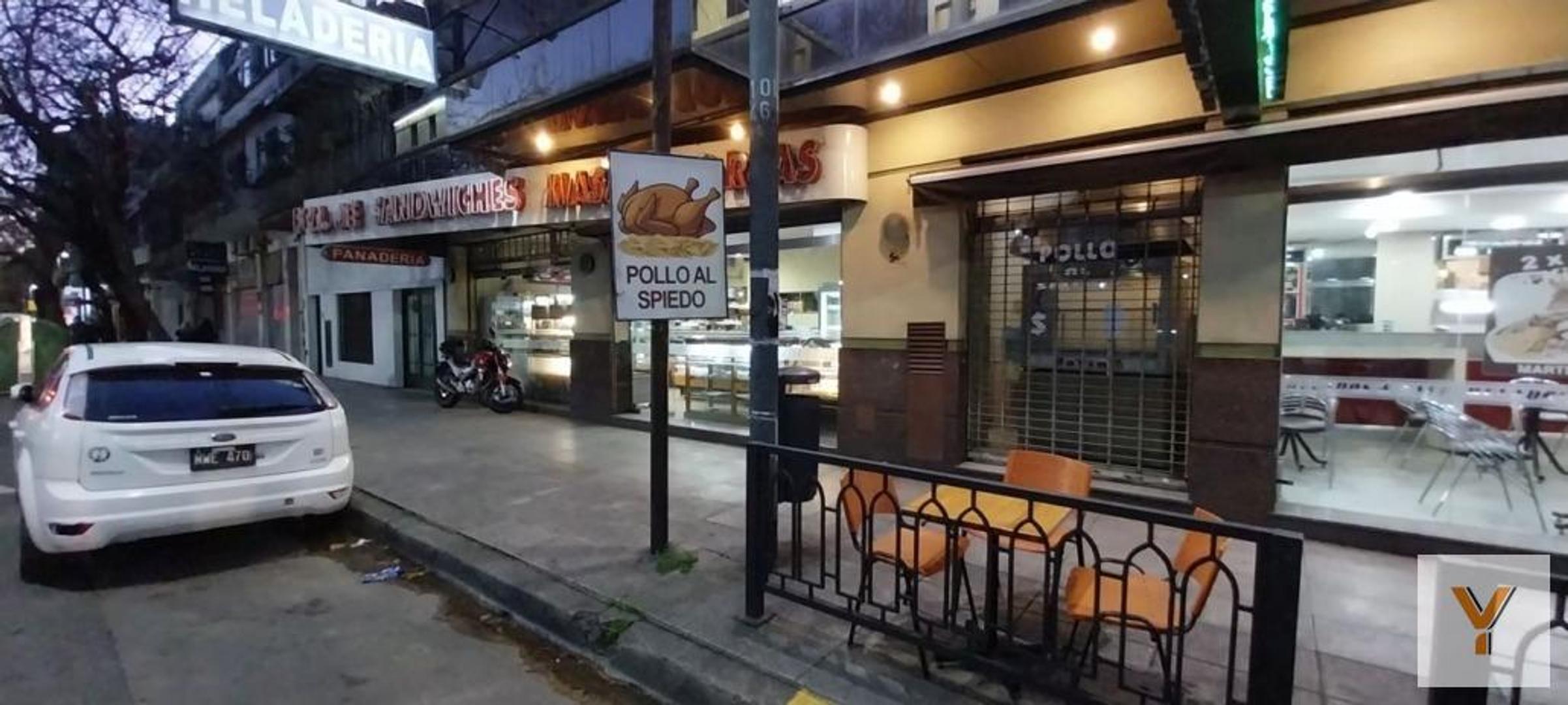Avenida Gaona y Gualeguaychú