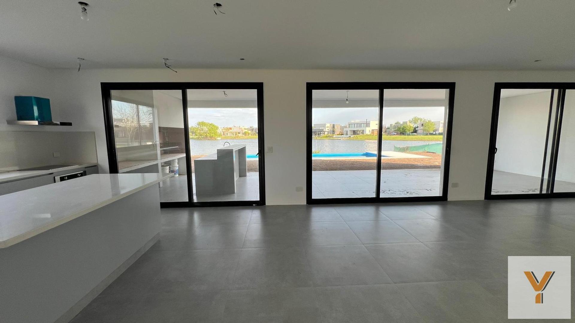 Casa en Venta en El Cantón, USD 450.000