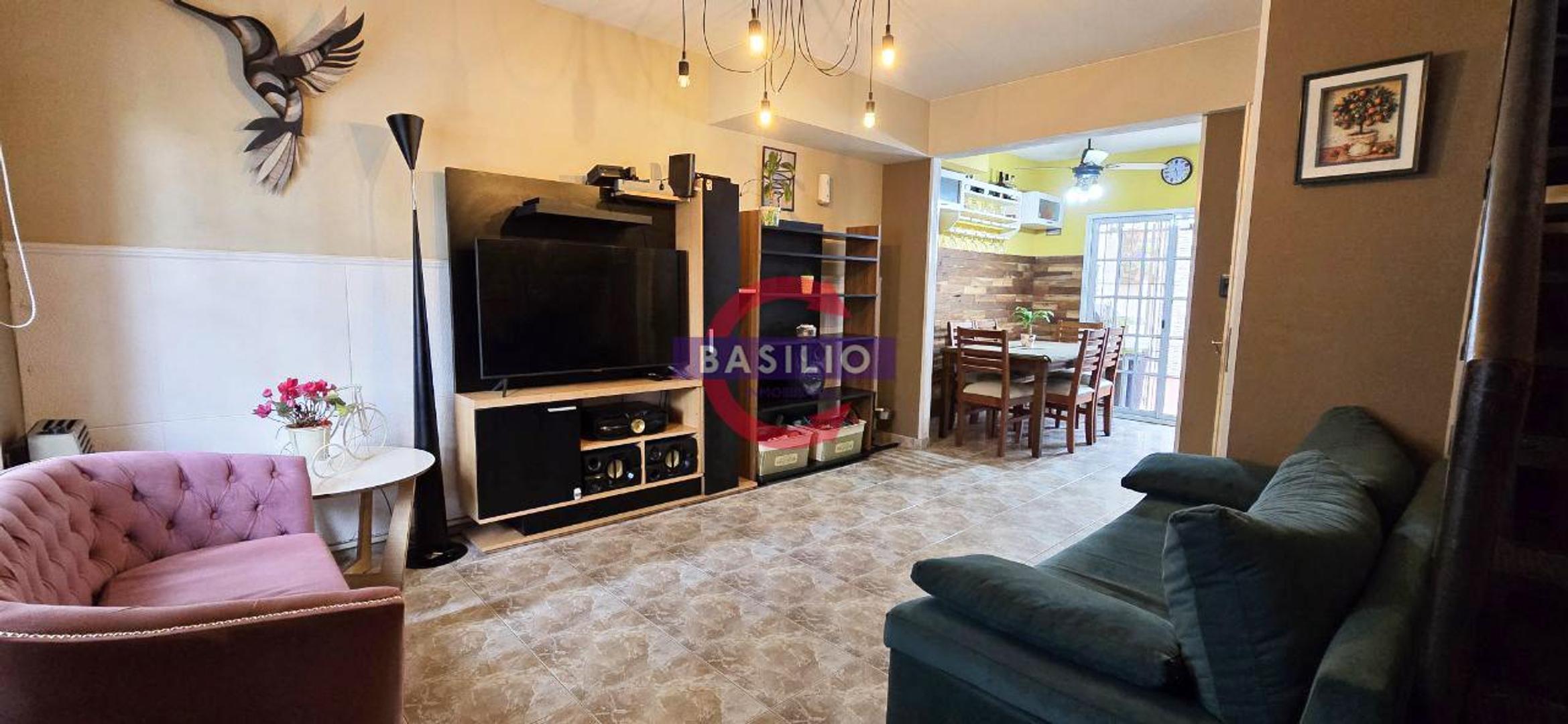 Casa 4 ambientes con 1 baño