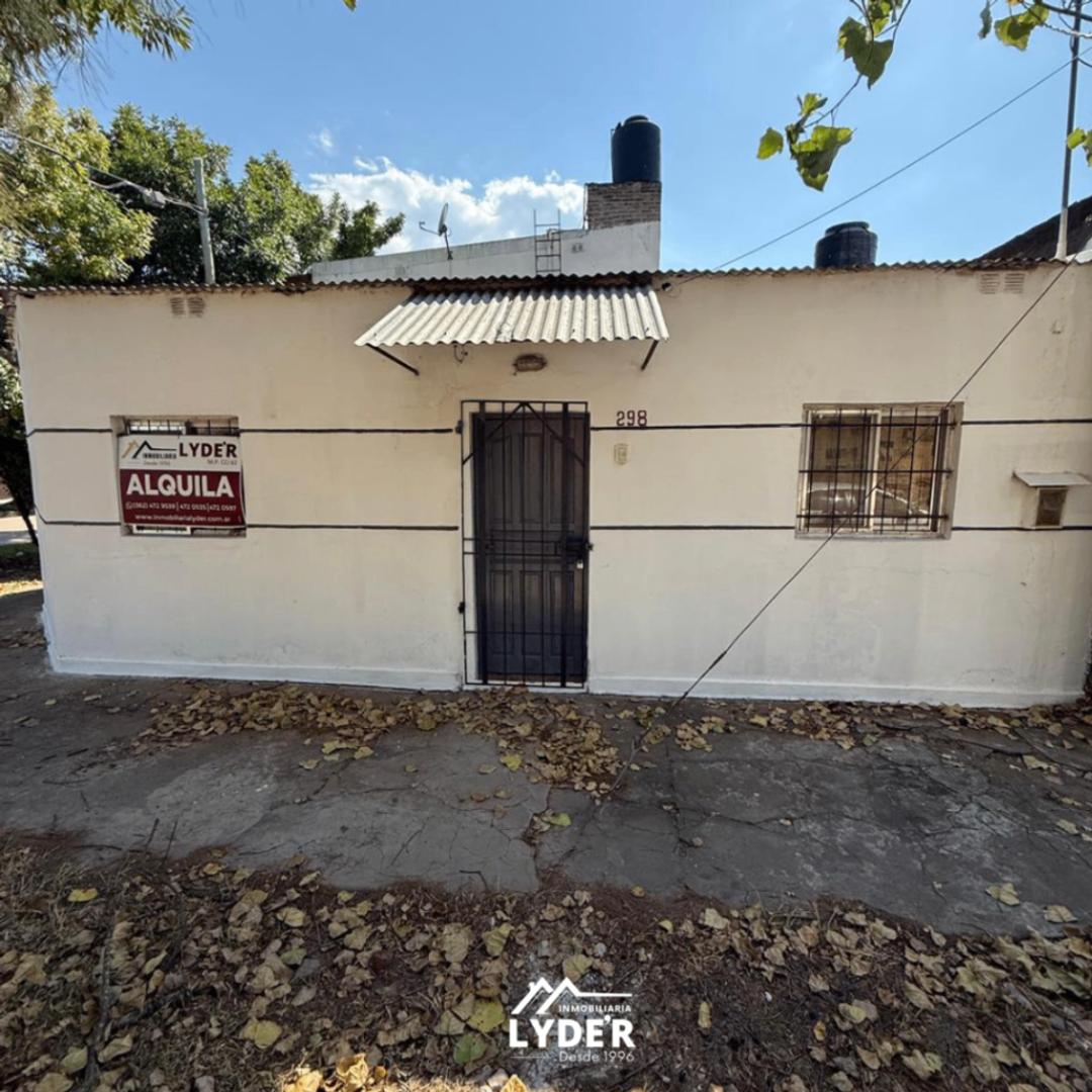 Departamento en alquiler planta baja. Calle Necochea y Falucho.