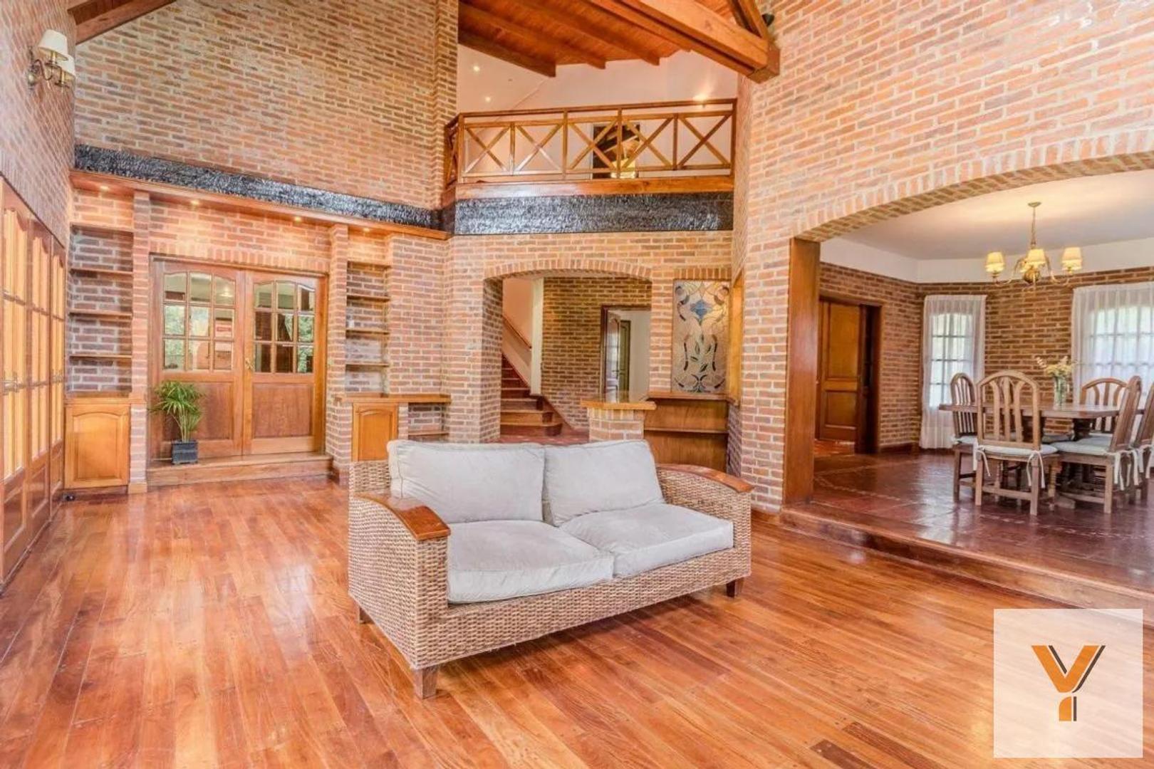 Casa en Alquiler de 4 dormitorios